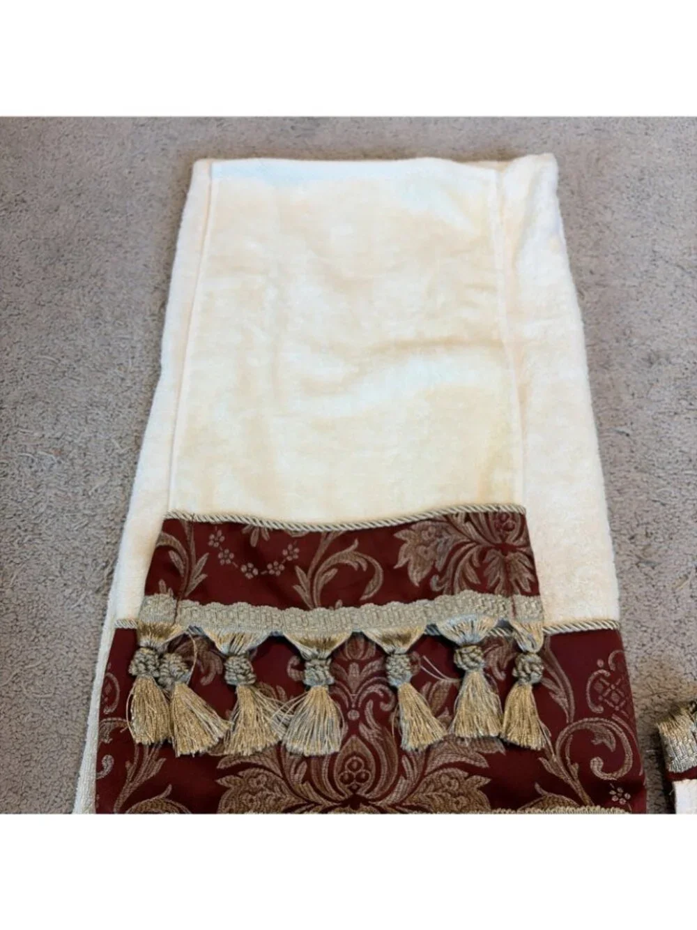 5 VTG Croscill Towels Cambridge Burgundy Fringe Tassels Bath, Hand, Fingertip